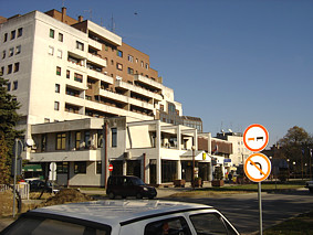 Zgrada 'Ljepotica' u Belom Manastiru